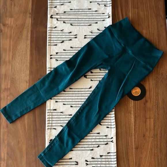 Spiritual Gangster Teal Yoga Leggings - Picture 1 of 3